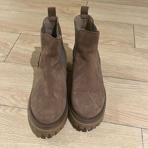 Enzo Tesoro, Chelsea Boots, 37, Worn less than 
5x